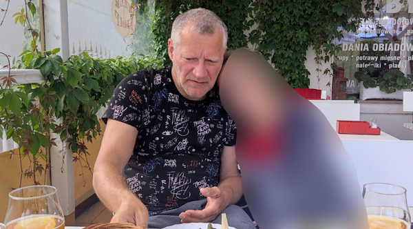 Ubezwłasnowolnili syna bez wiedzy ojca – Sąd nie widzi problemu.